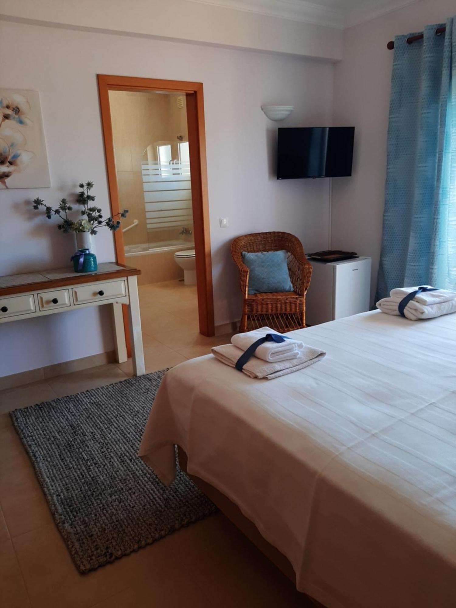 Lucie Lime Guesthouse Luz Eksteriør bilde